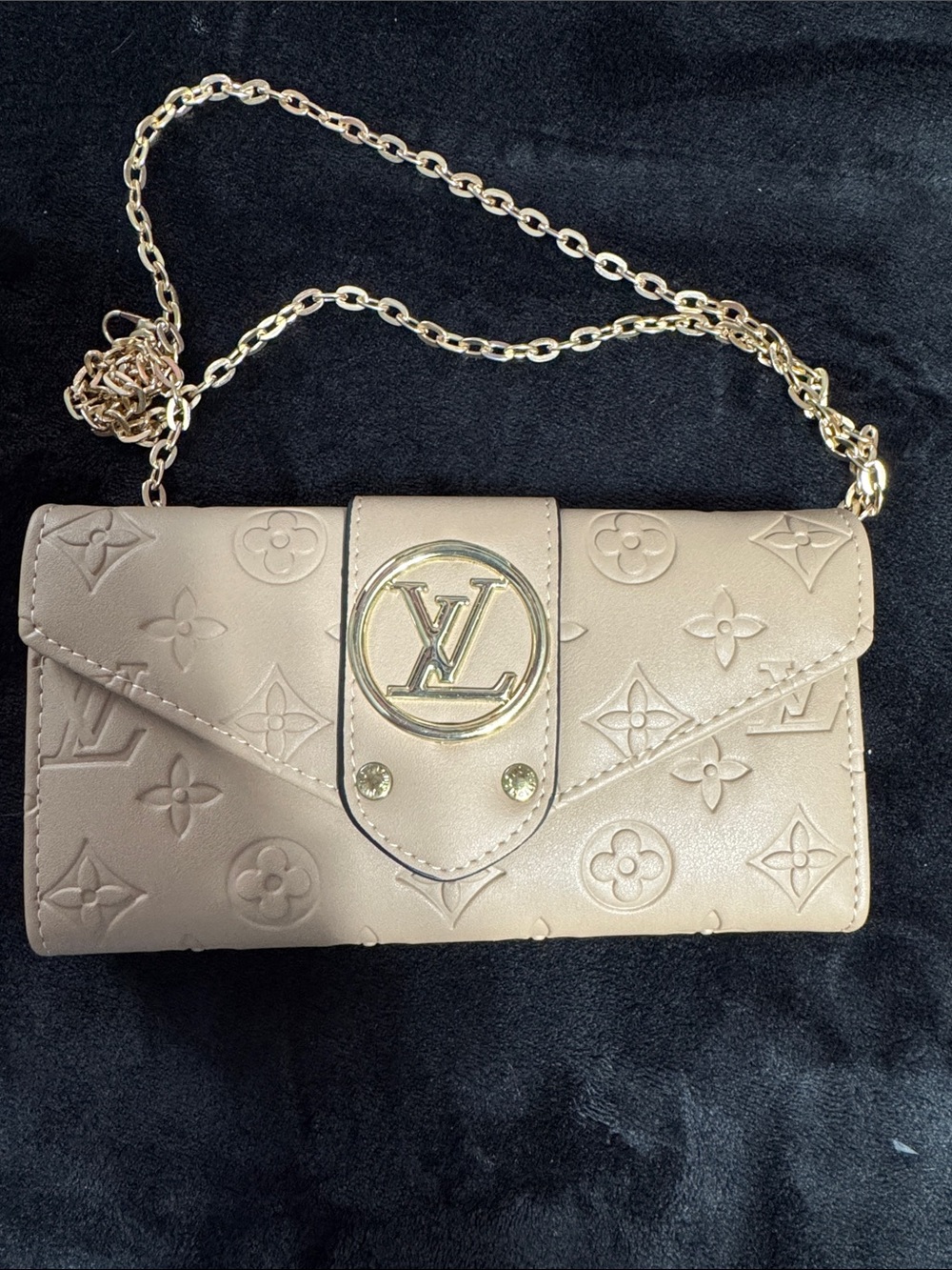 Source Unknown Beige Chain Crossbody Wallet with Gold Hardware